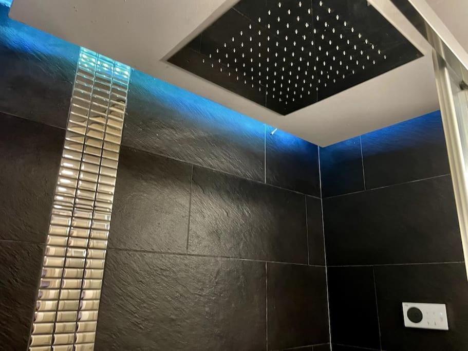 Nuevo!! Apartamento Lujo&Confort. Parking Sevilla Exterior foto